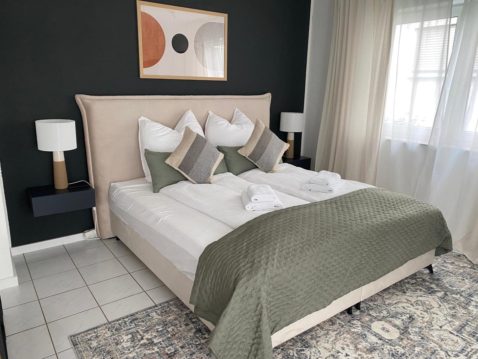 Moderne Wohnung Mit Terrasse & Parkplatz; Naehe Bwzk & Amazon Coblenza Esterno foto